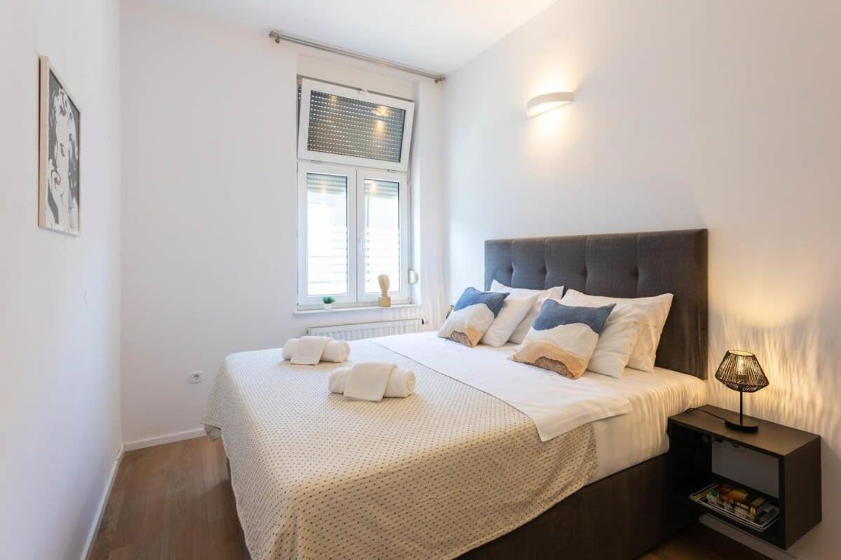 Niko And Sofia'S Apartment Urban Stay Zagreb Bagian luar foto