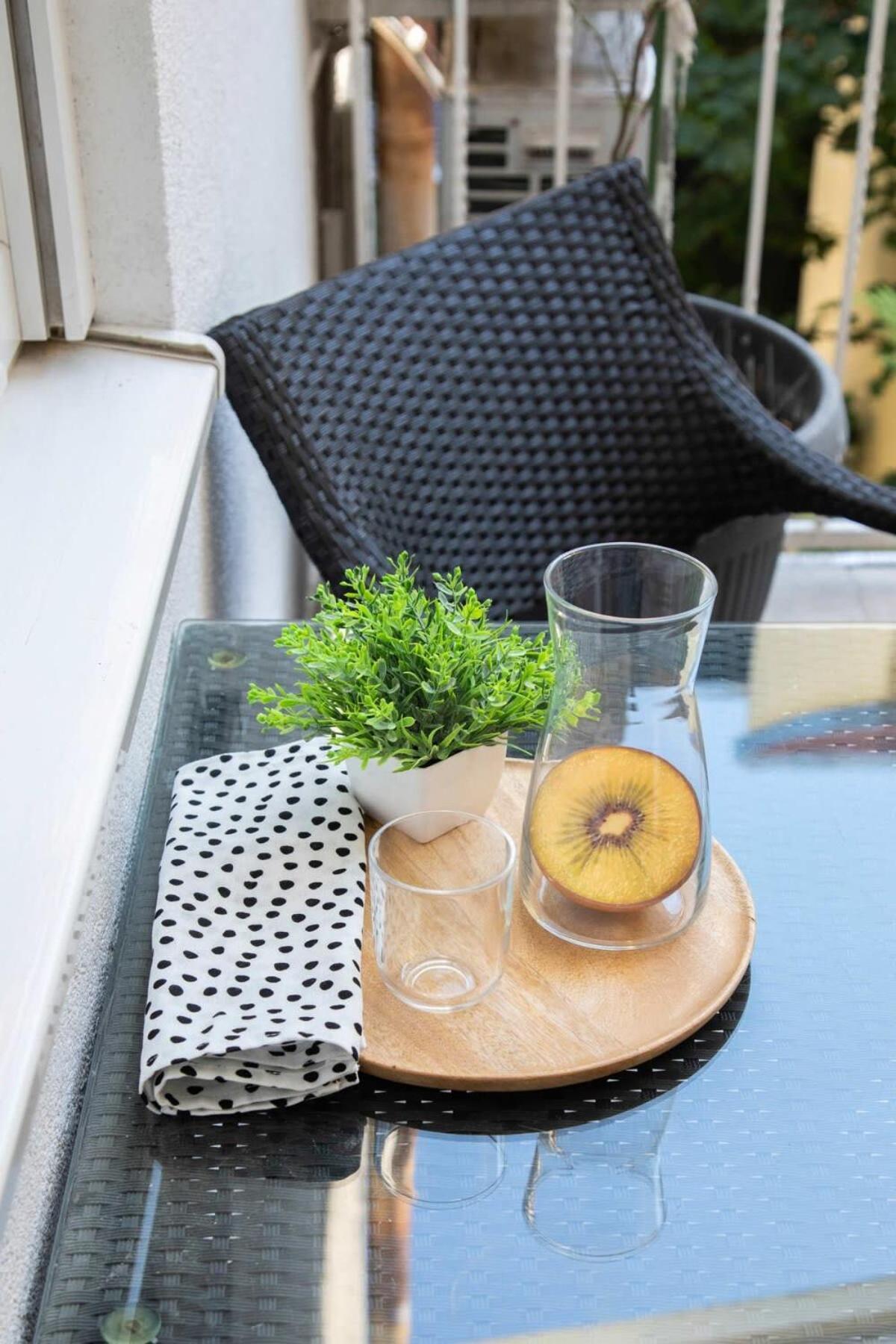 Niko And Sofia'S Apartment Urban Stay Zagreb Bagian luar foto